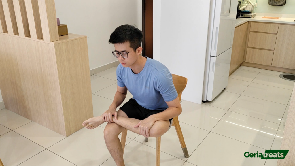 340 Piriformis stretch in sitting